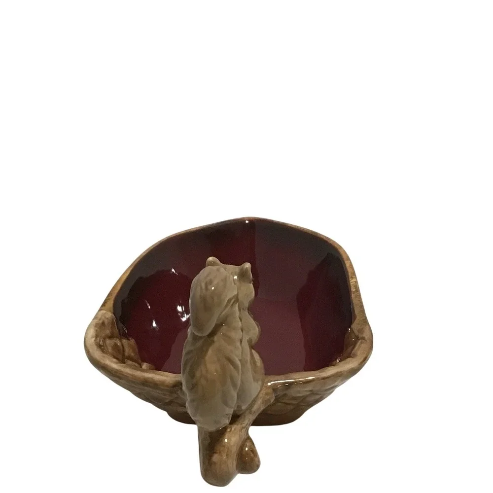 Grasslands Road Acorn Squirrel Ceramic‎ Serving Bowl Dish Autumn Fall Holiday